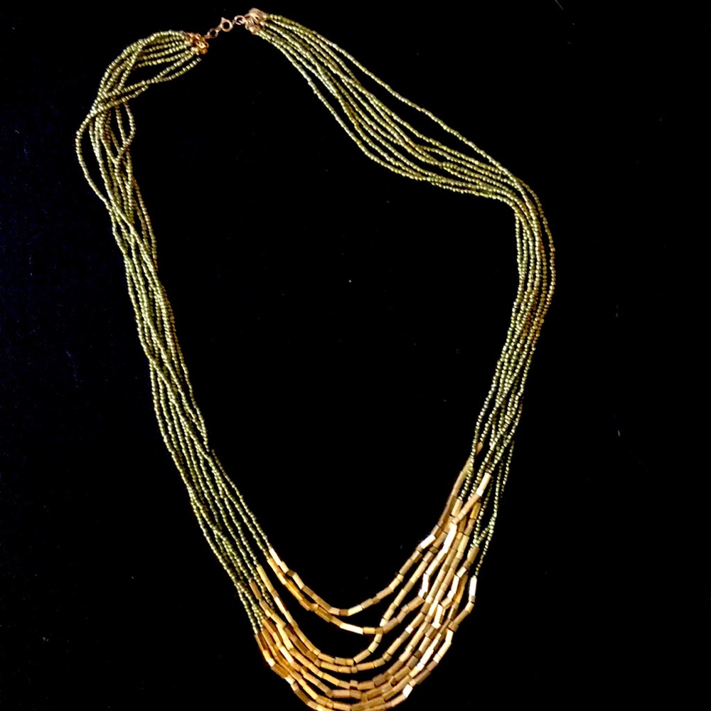 Loft beaded necklace